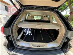 جیپ گراند شیرۆکی